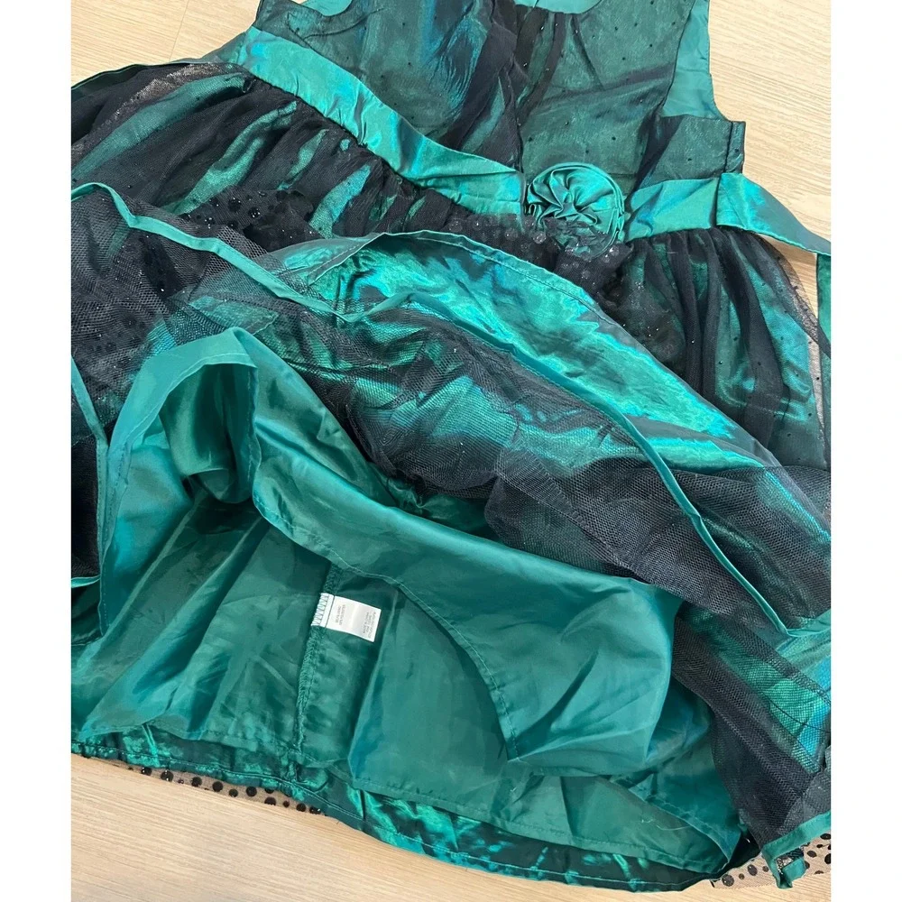 Girls Fancy Dress size 6 Green Black Jeweled